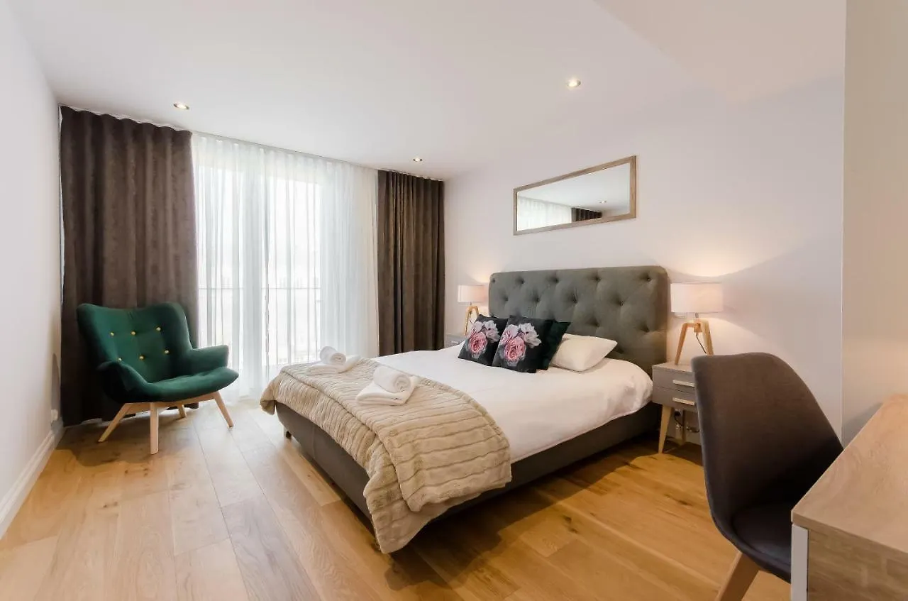 クラクフKazimierz Penthouse With Private Terraceアパートメント ポーランド