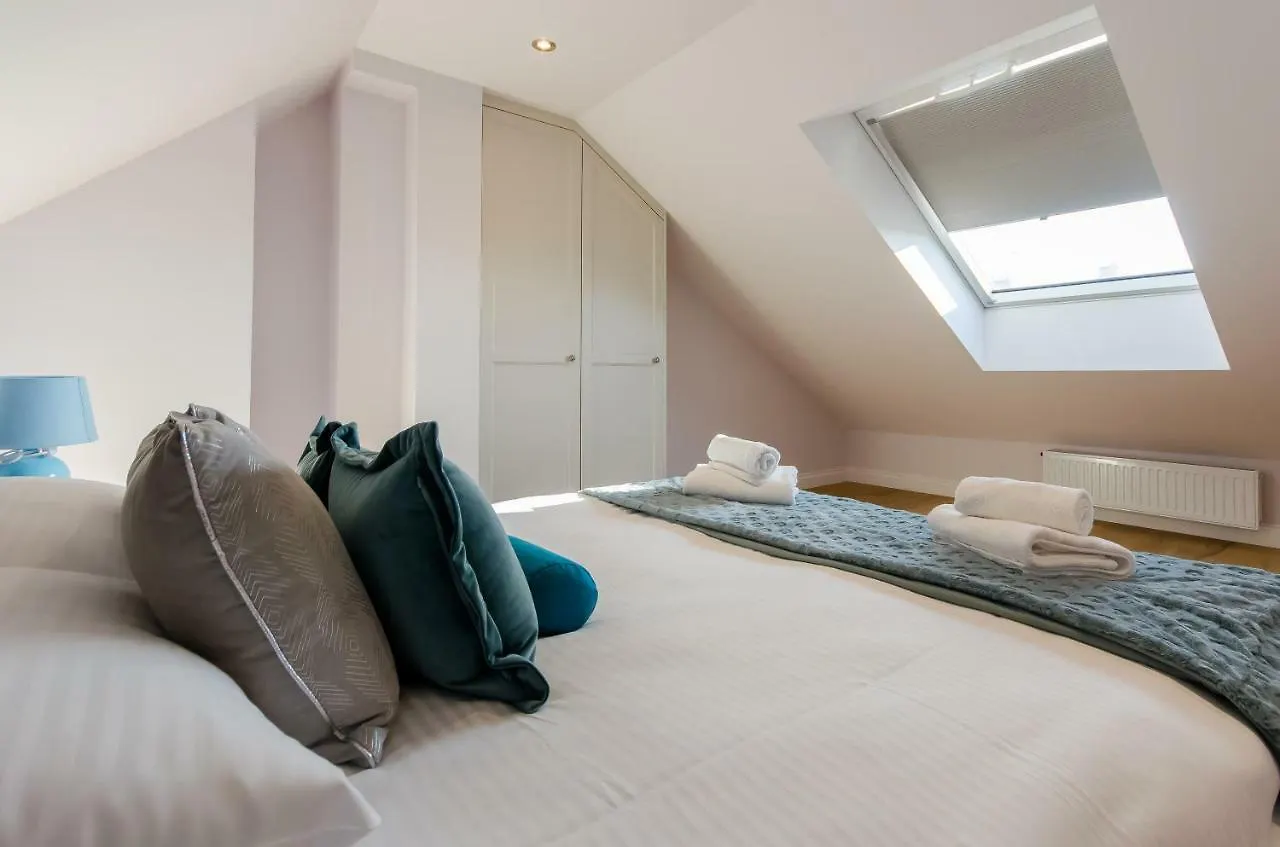 アパート クラクフKazimierz Penthouse With Private Terraceアパートメント